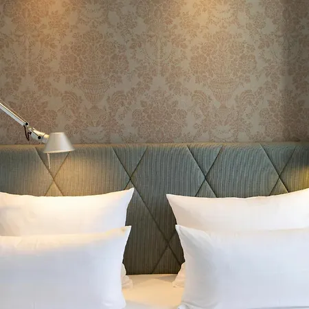 One Sendlinger Tor Monachium