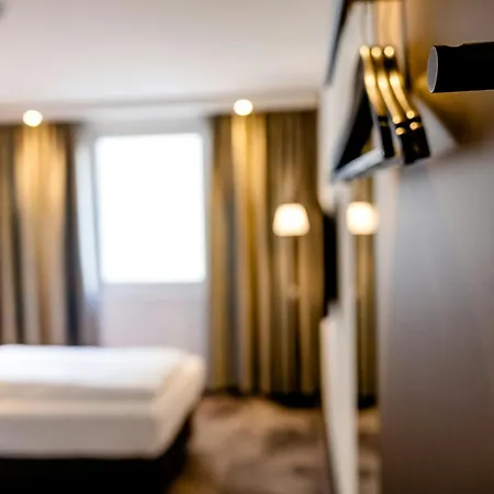 One Muenchen-sendlinger Tor 酒店 3*