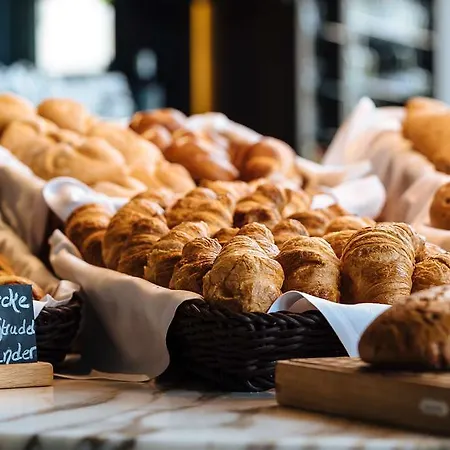 ワン ゼンドリンガー トール ホテル 3*