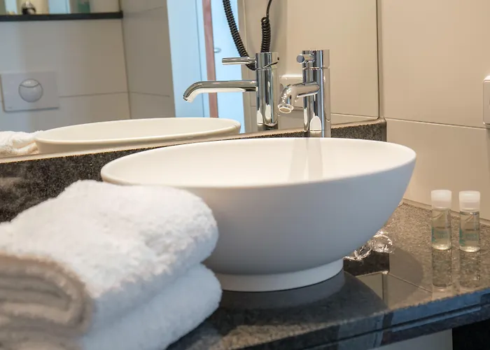 One Sendlinger Tor 3*